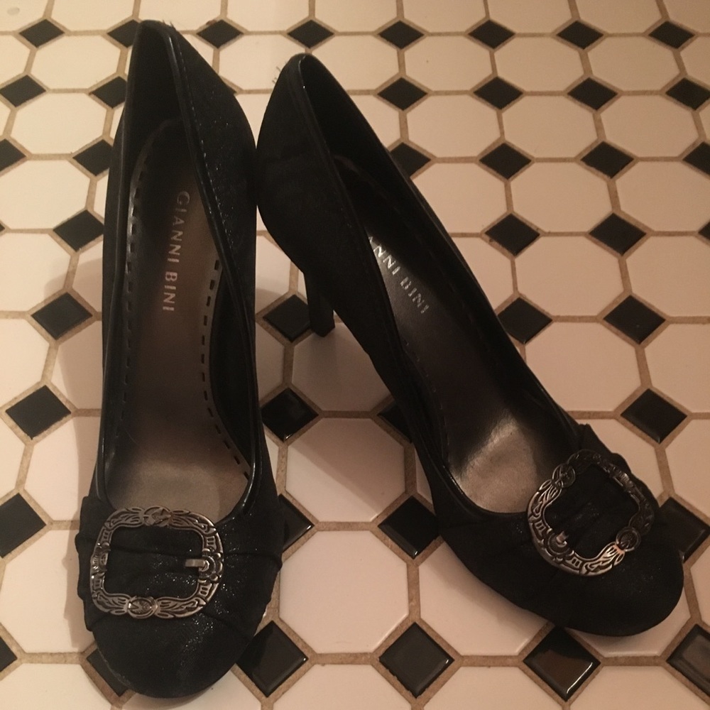 lightly worn sparkly Gianni Bini heels 👠